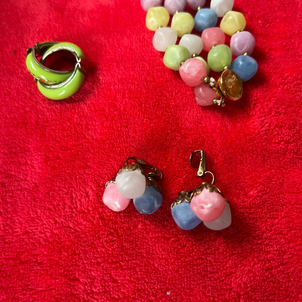 Colorful Beaded Jewelry Set - Picture 1 of 2